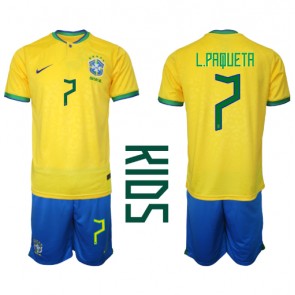 Brasilien Lucas Paqueta #7 babykläder Hemmatröja barn VM 2022 Korta ärmar (+ Korta byxor)